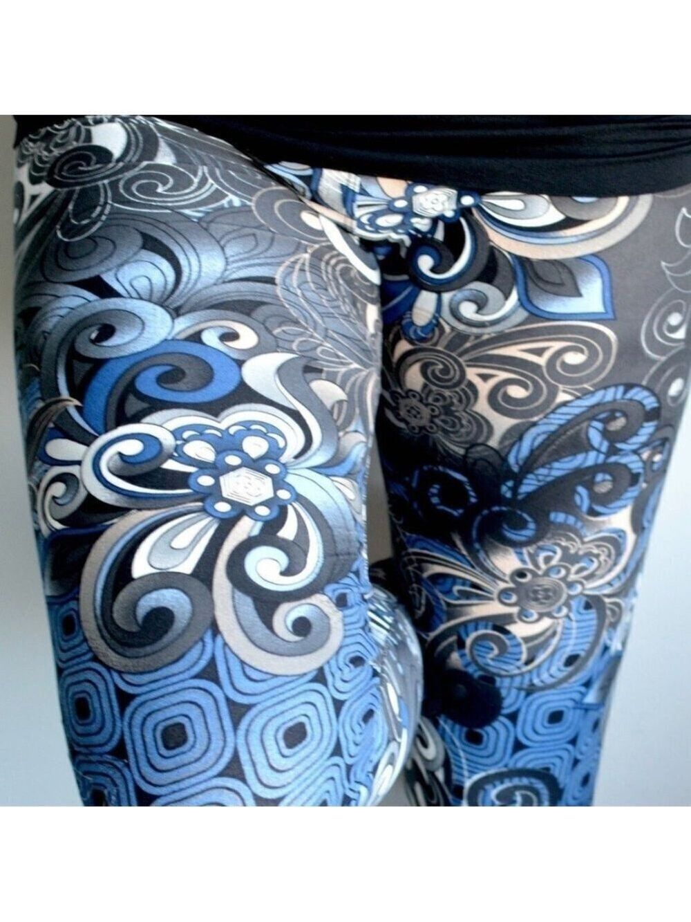 LEGGINGS DEPOT Blue & Black Paisley Print Full Length Leggings Size 10 NWT